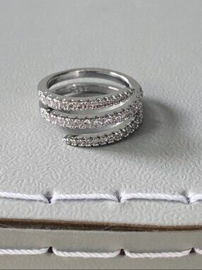 925 Sterling Silver Zirconia Coil Ring